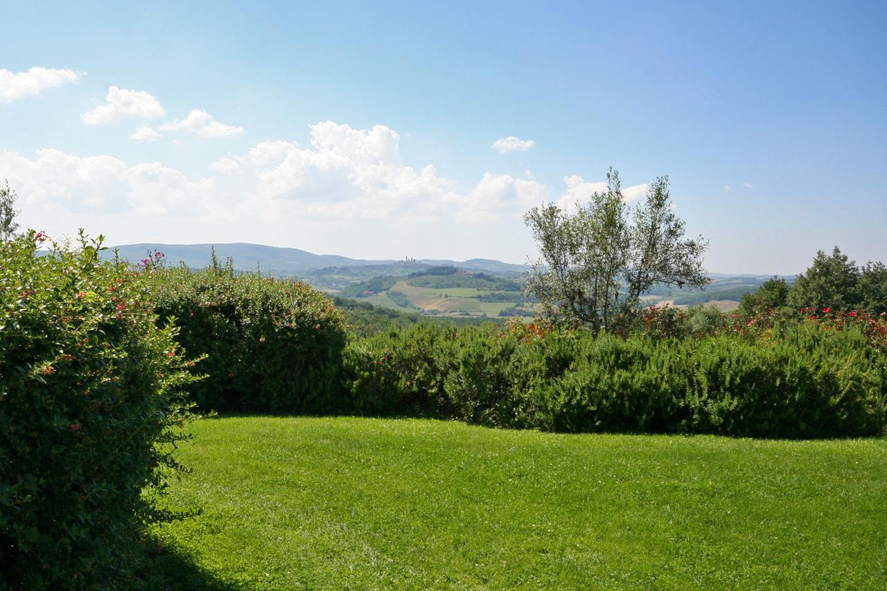 Podere Il Pino Поджибонси Екстериор снимка