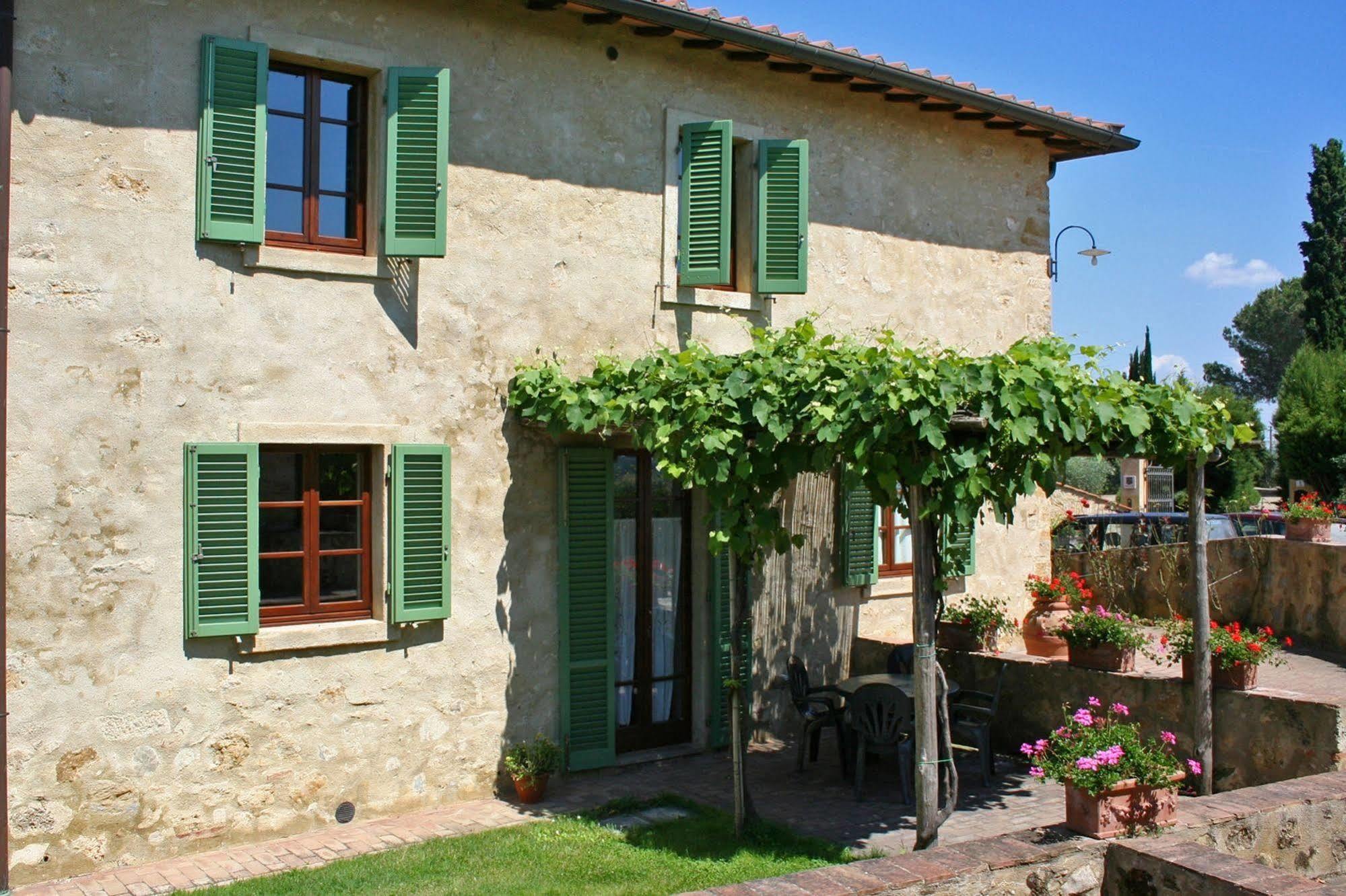 Podere Il Pino Поджибонси Екстериор снимка